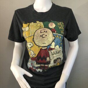 2016 Peanuts Short Sleeve Novelty T-Shirt Size Small